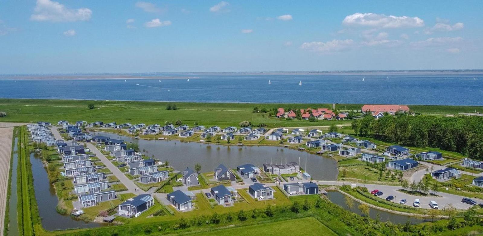Vakantiehuis Vakantiehuis Waterresort Oosterschelde - Huisnr. 51 *
